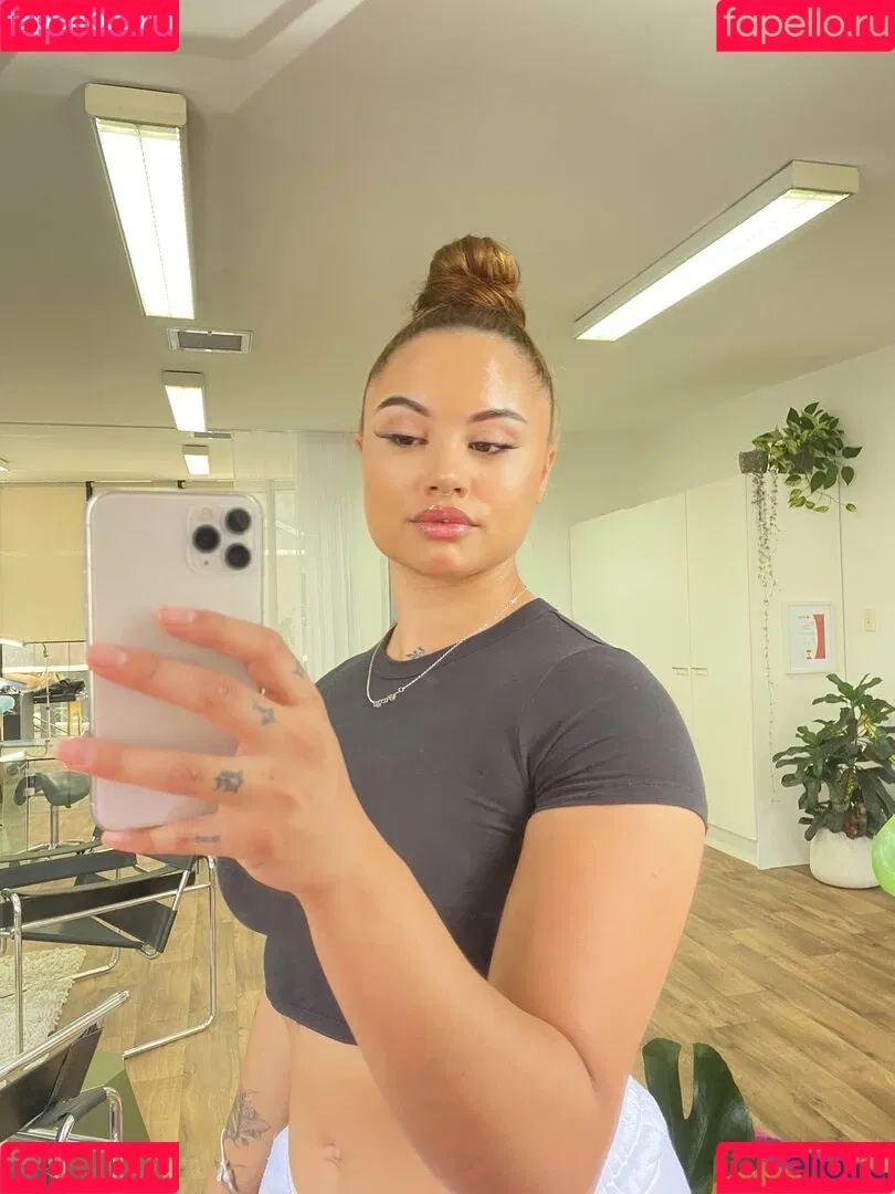 taylaraywhite Onlyfans Photo Gallery 