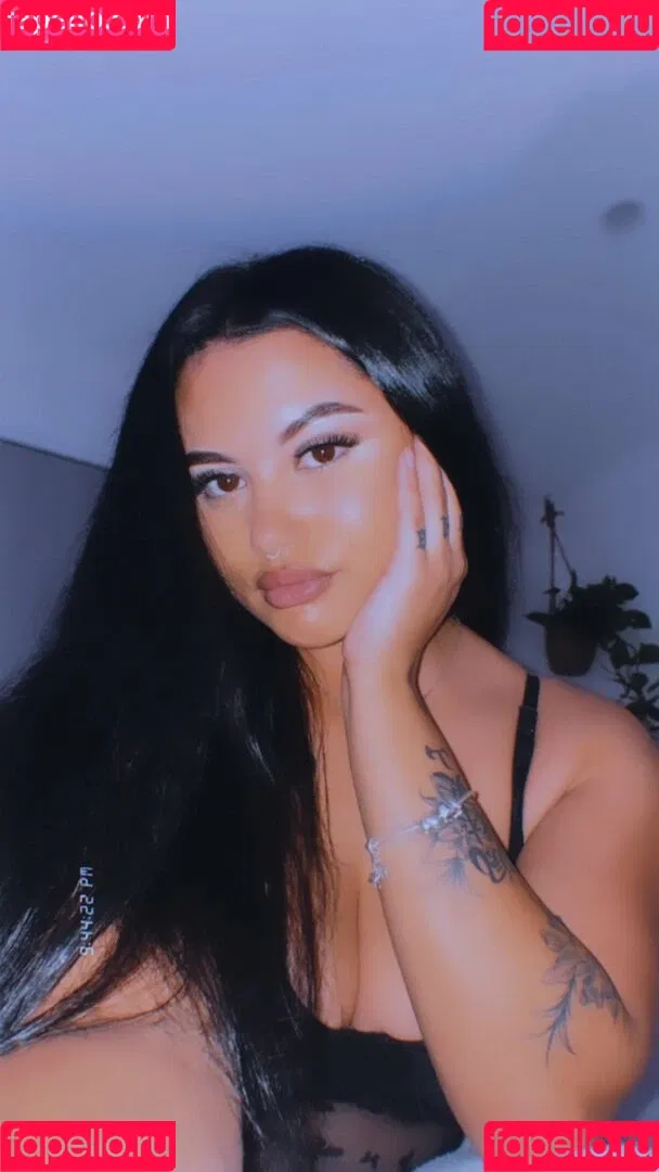 taylaraywhite Onlyfans Photo Gallery 