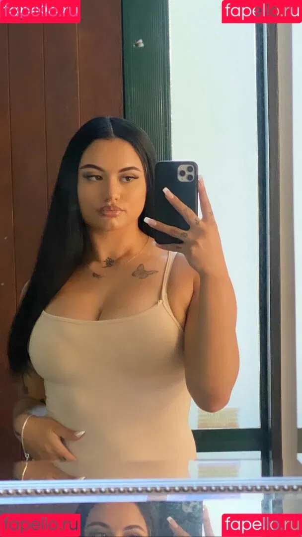 taylaraywhite Onlyfans Photo Gallery 