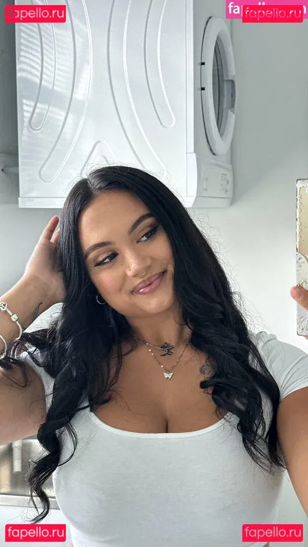 taylaraywhite Onlyfans Photo Gallery 