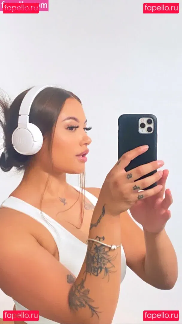 taylaraywhite Onlyfans Photo Gallery 