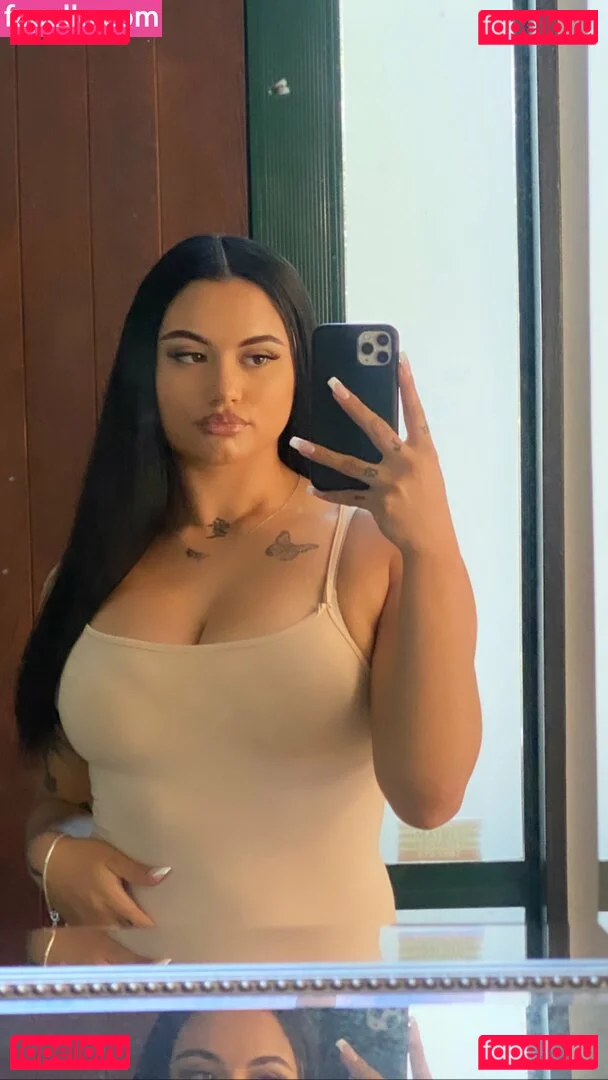 taylaraywhite Onlyfans Photo Gallery 