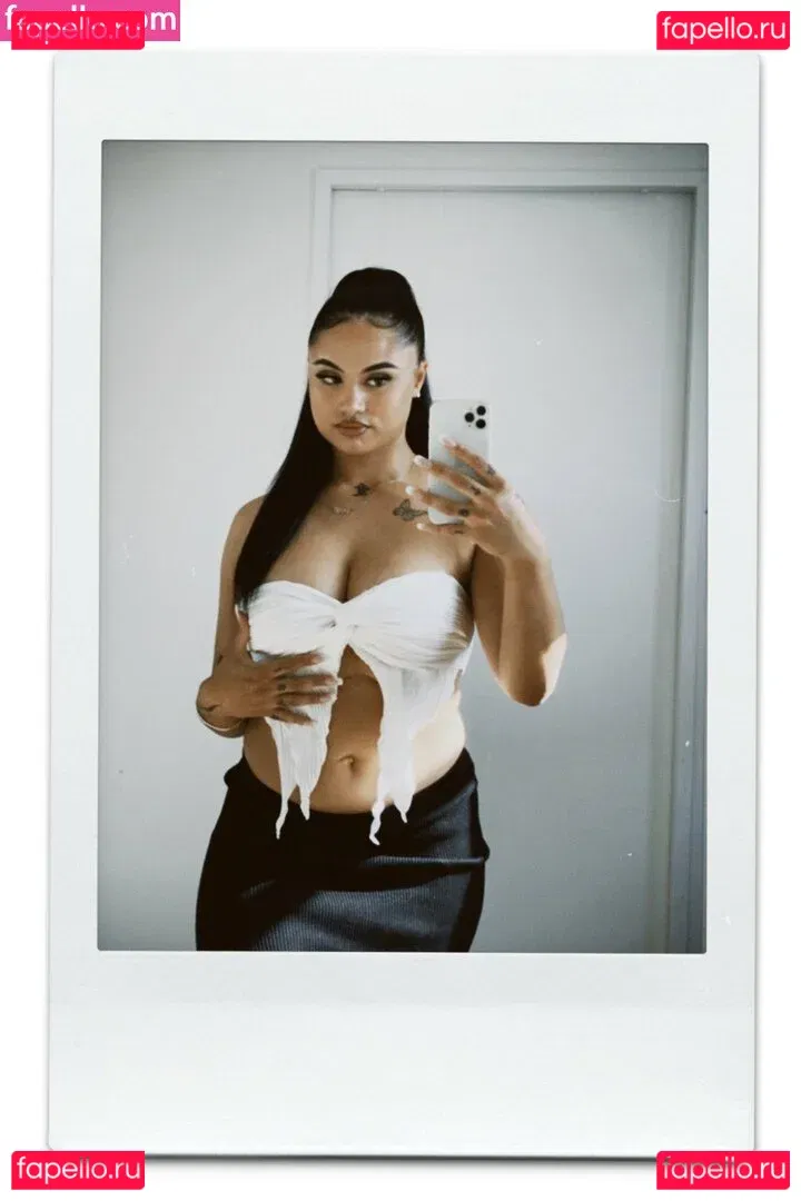 taylaraywhite Onlyfans Photo Gallery 