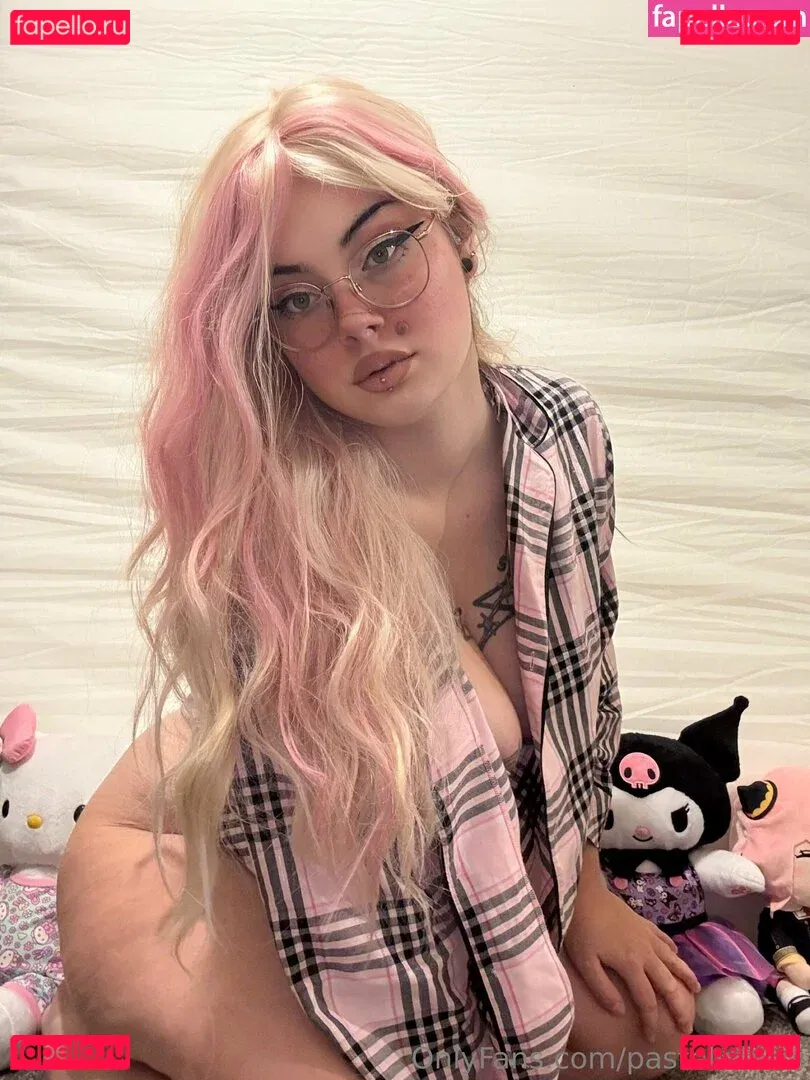 pastelwhxre Onlyfans Photo Gallery 