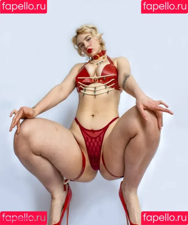 Kitty Cat Helza Onlyfans Photo Gallery 