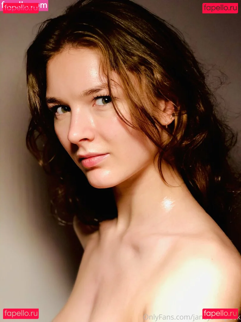 janeyslifepeek Onlyfans Photo Gallery 