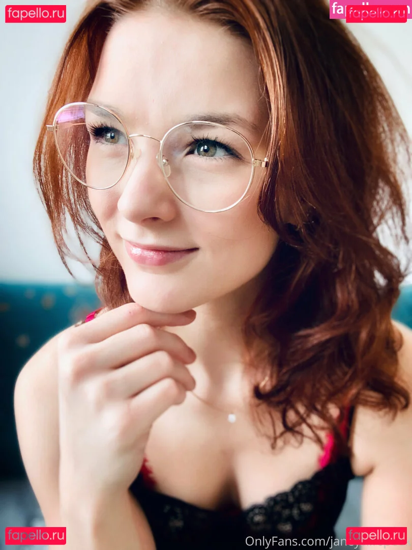 janeyslifepeek Onlyfans Photo Gallery 