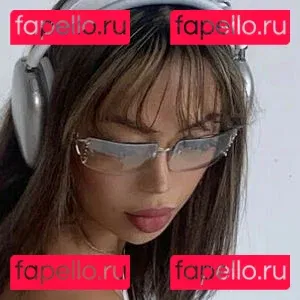 Momechula Onlyfans Photo Gallery 