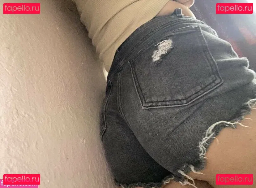 onethiclatina Onlyfans Photo Gallery 