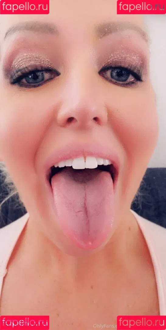 alurajenson2011 Onlyfans Photo Gallery 