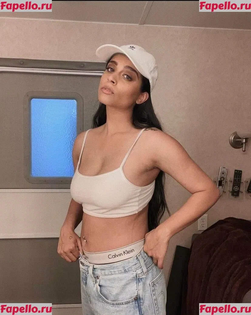 Lilly Singh Onlyfans Photo Gallery 