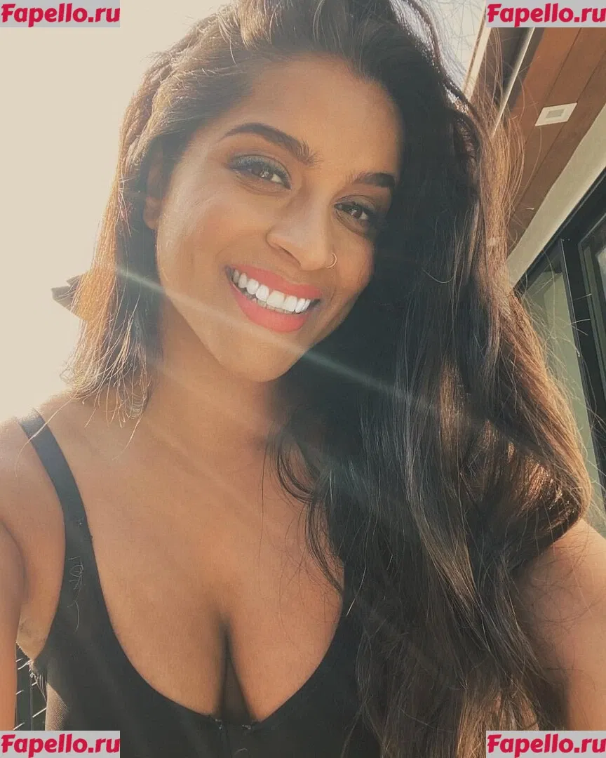 Lilly Singh Onlyfans Photo Gallery 