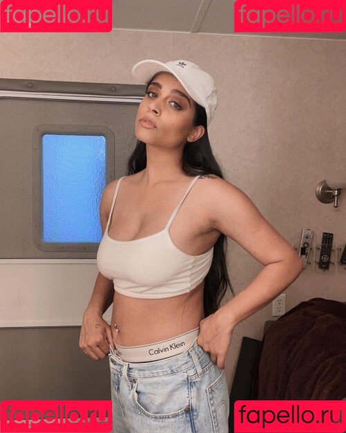 Lilly Singh Onlyfans Photo Gallery 