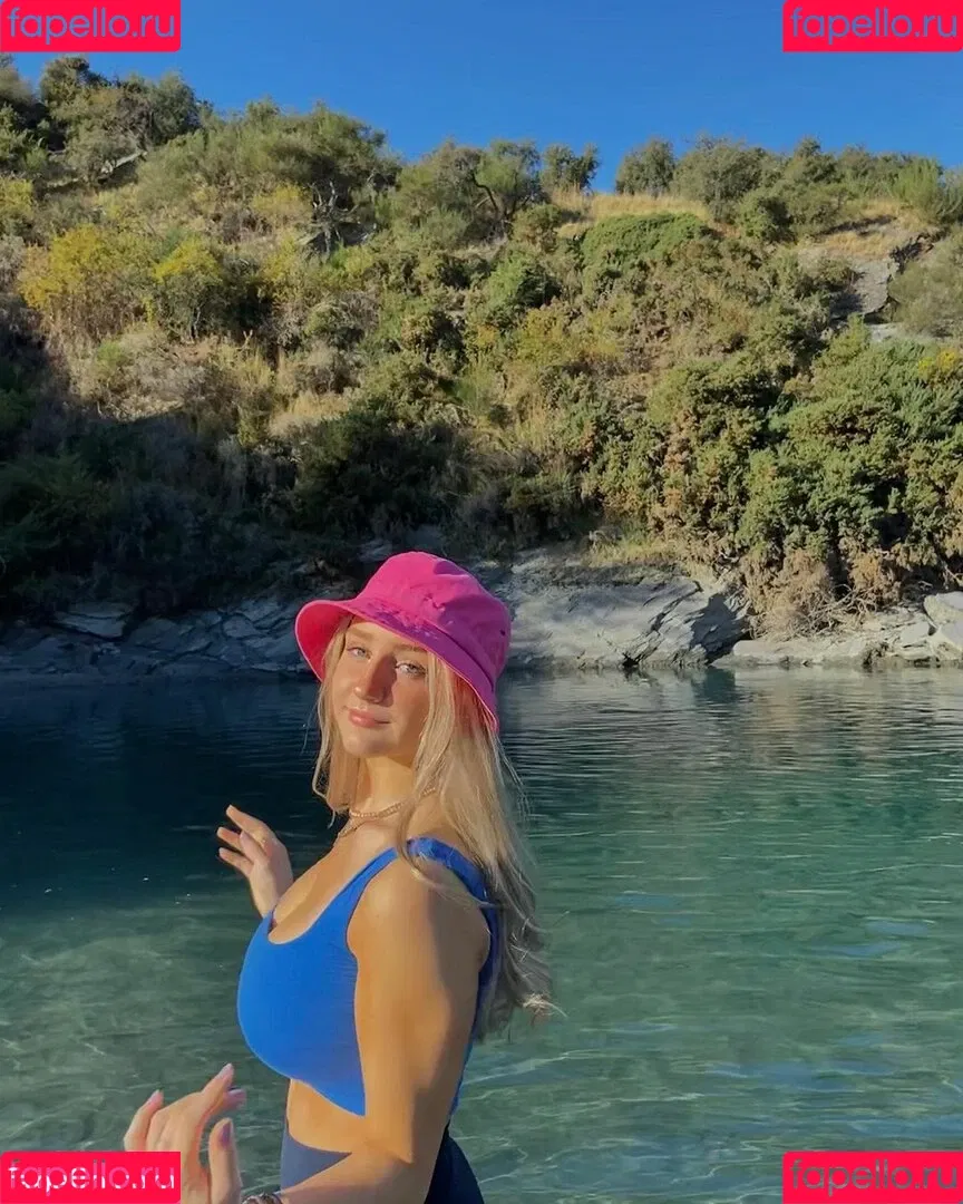 Ruby Pearl Esler Onlyfans Photo Gallery 