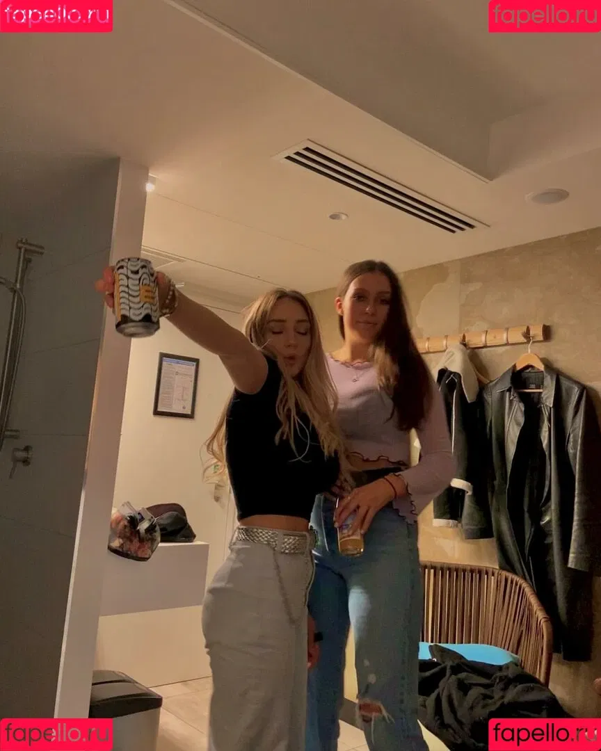 Ruby Pearl Esler Onlyfans Photo Gallery 