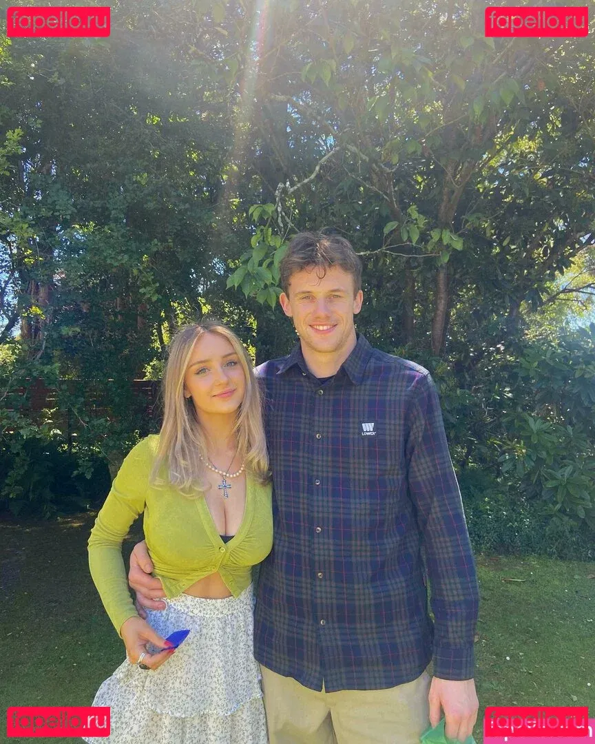 Ruby Pearl Esler Onlyfans Photo Gallery 