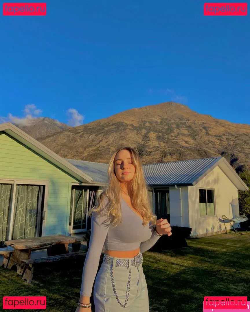 Ruby Pearl Esler Onlyfans Photo Gallery 