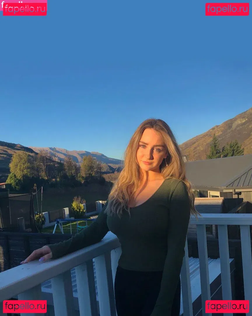 Ruby Pearl Esler Onlyfans Photo Gallery 