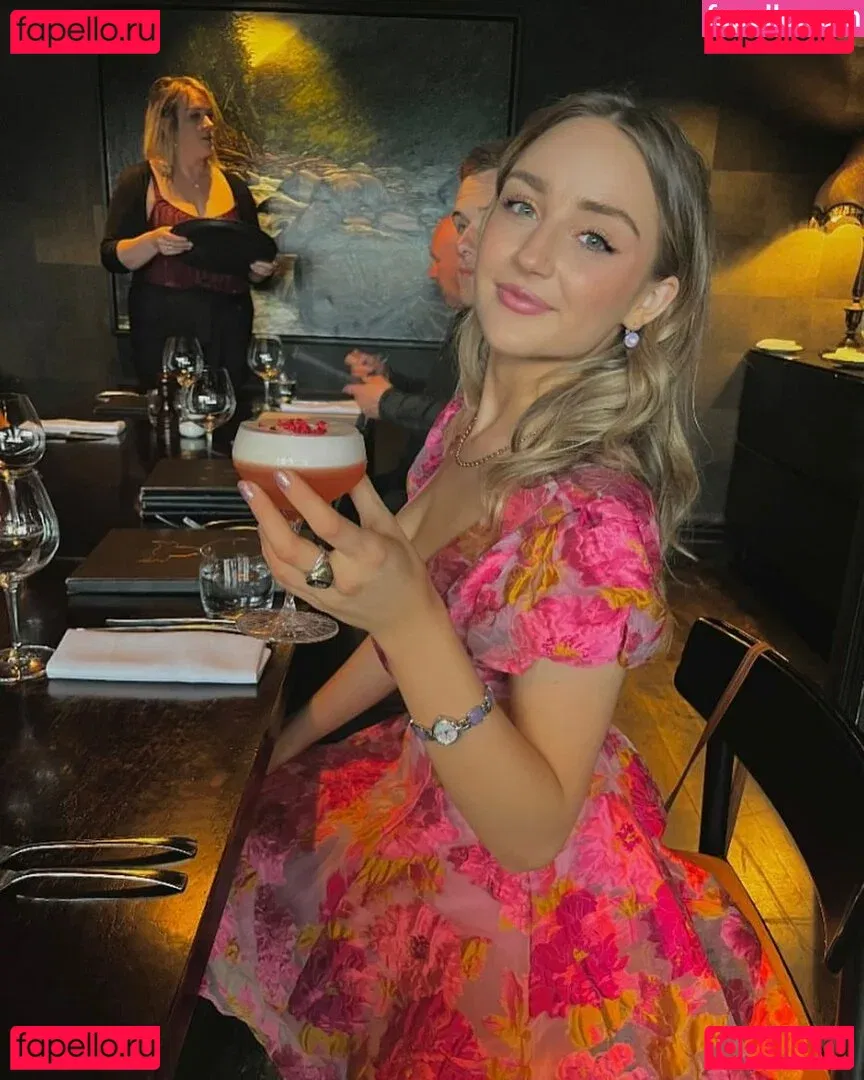 Ruby Pearl Esler Onlyfans Photo Gallery 