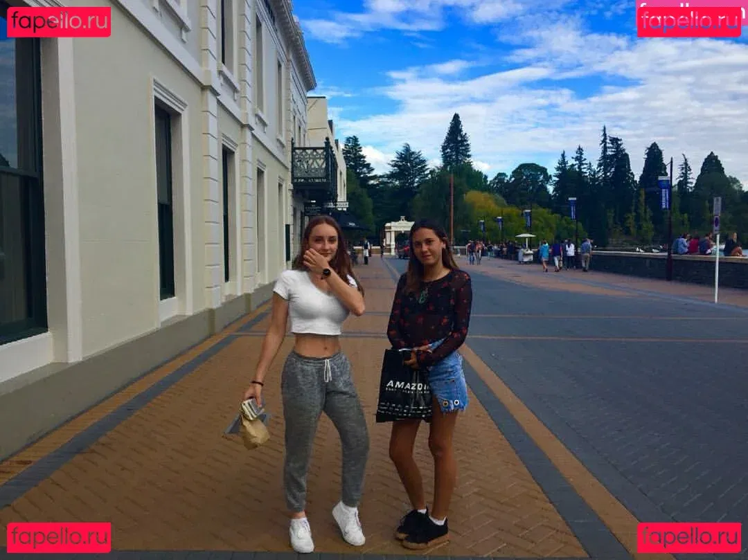 Ruby Pearl Esler Onlyfans Photo Gallery 