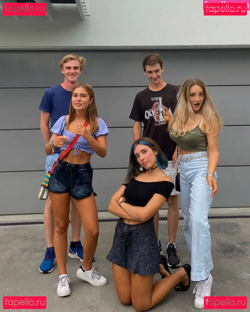 Ruby Pearl Esler Onlyfans Photo Gallery 