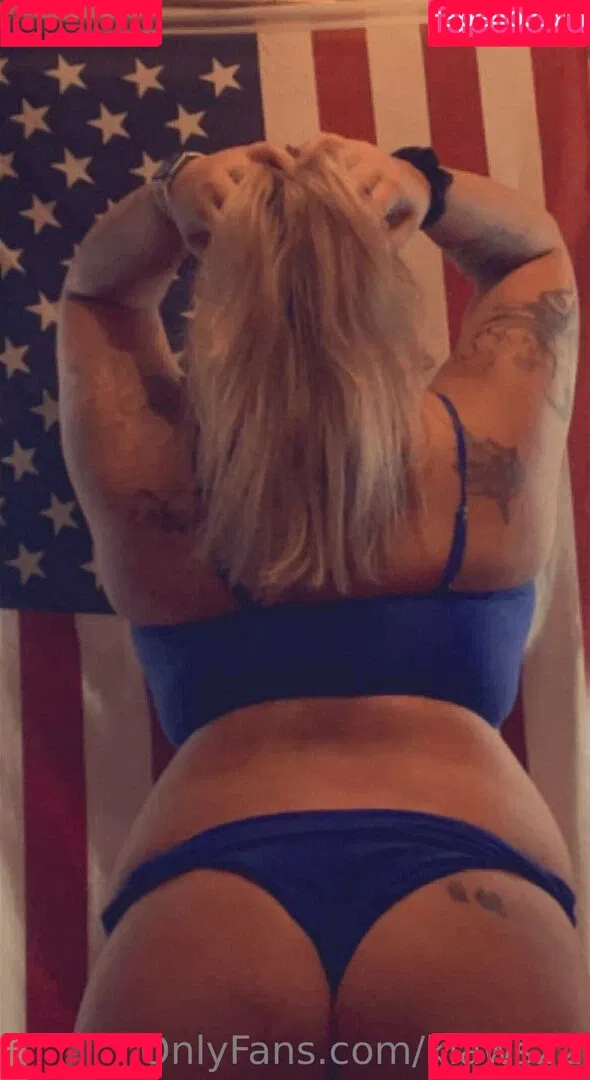 sillygirl9822 Onlyfans Photo Gallery 
