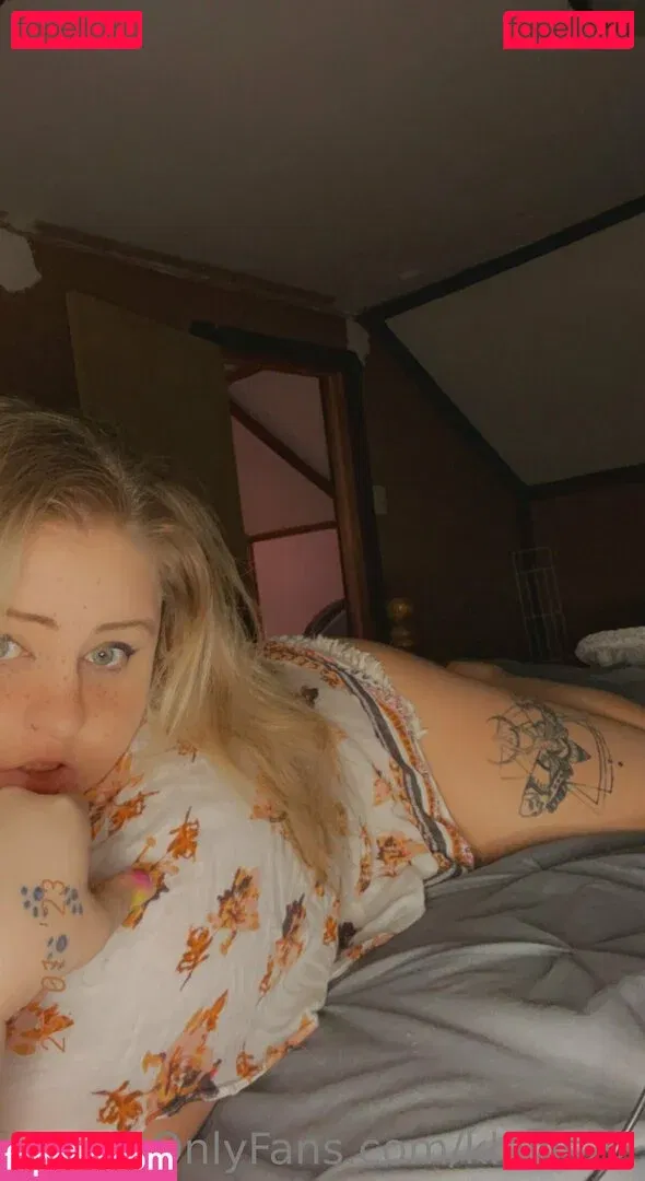 sillygirl9822 Onlyfans Photo Gallery 