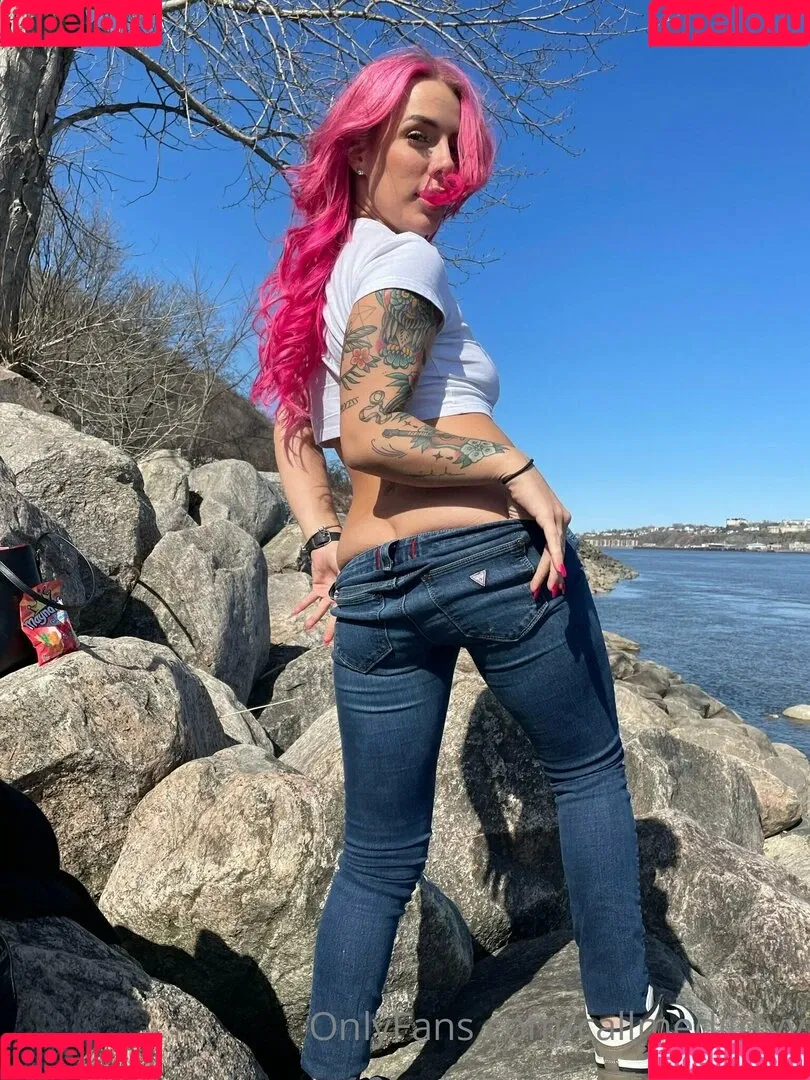 layrose1 Onlyfans Photo Gallery 