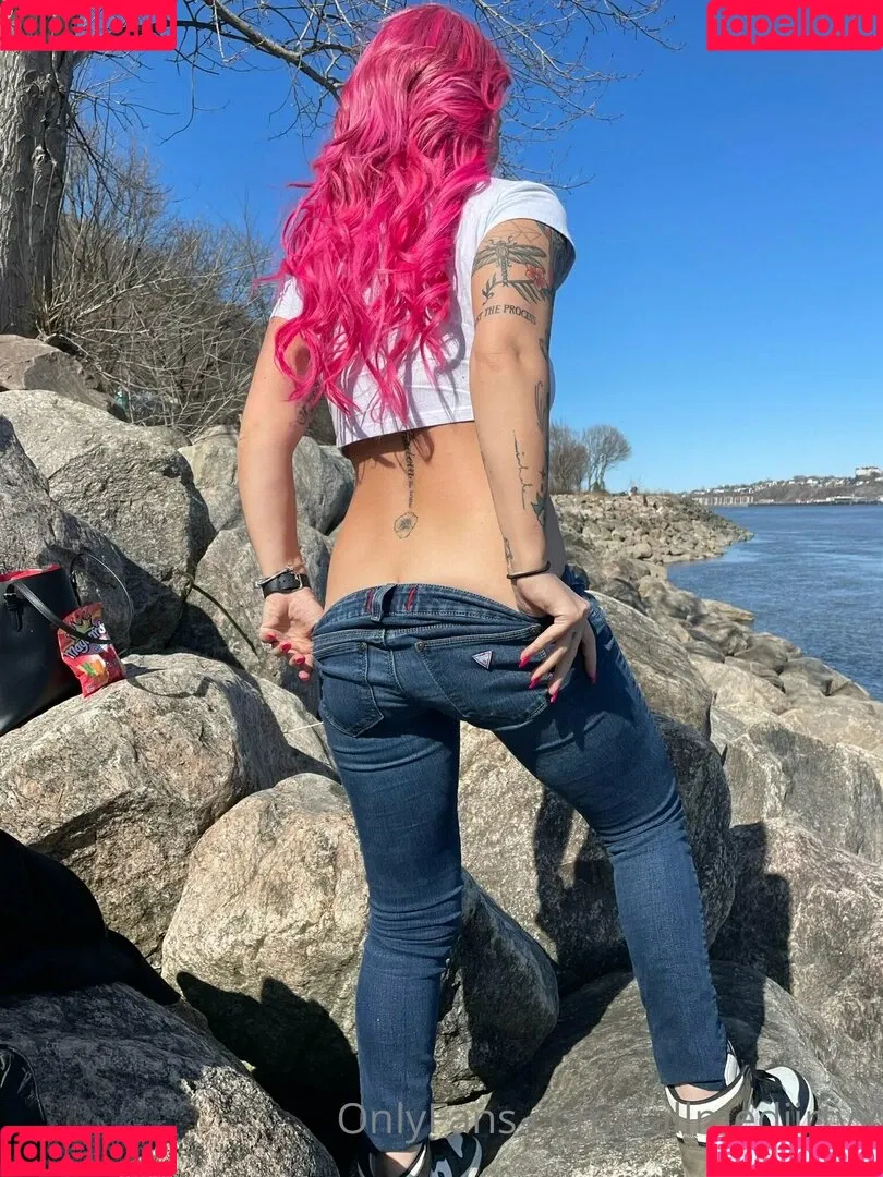 layrose1 Onlyfans Photo Gallery 