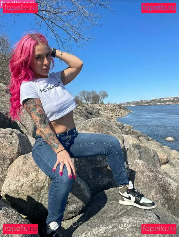 layrose1 Onlyfans Photo Gallery 