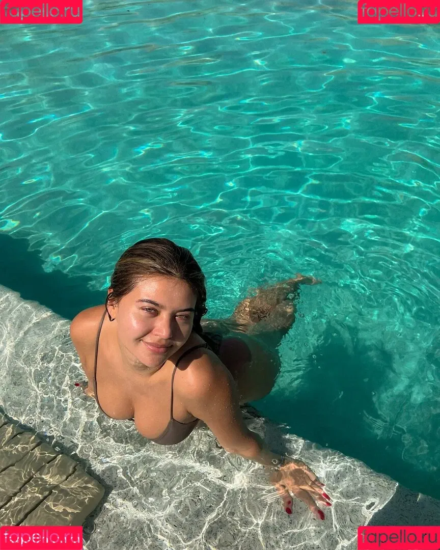 Sofia Jamora Onlyfans Photo Gallery 