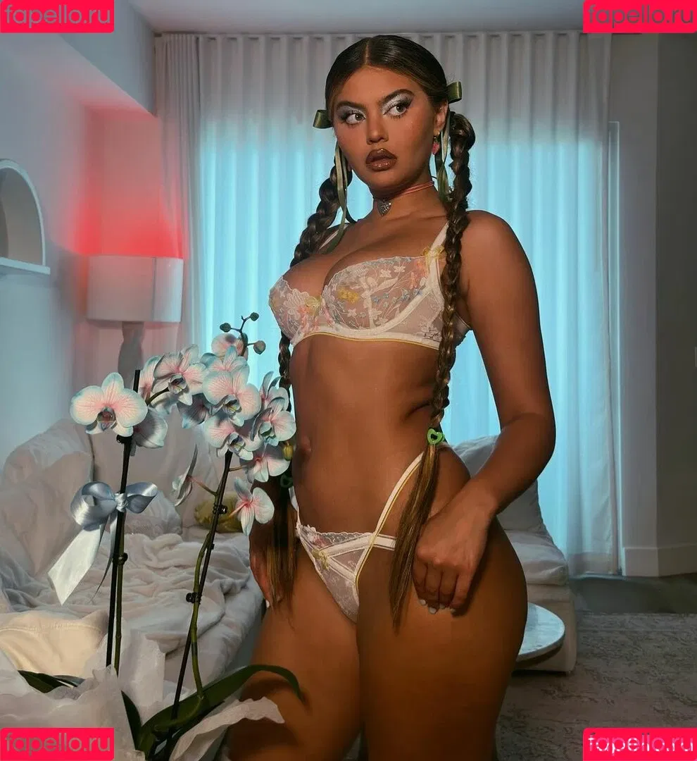 Sofia Jamora Onlyfans Photo Gallery 