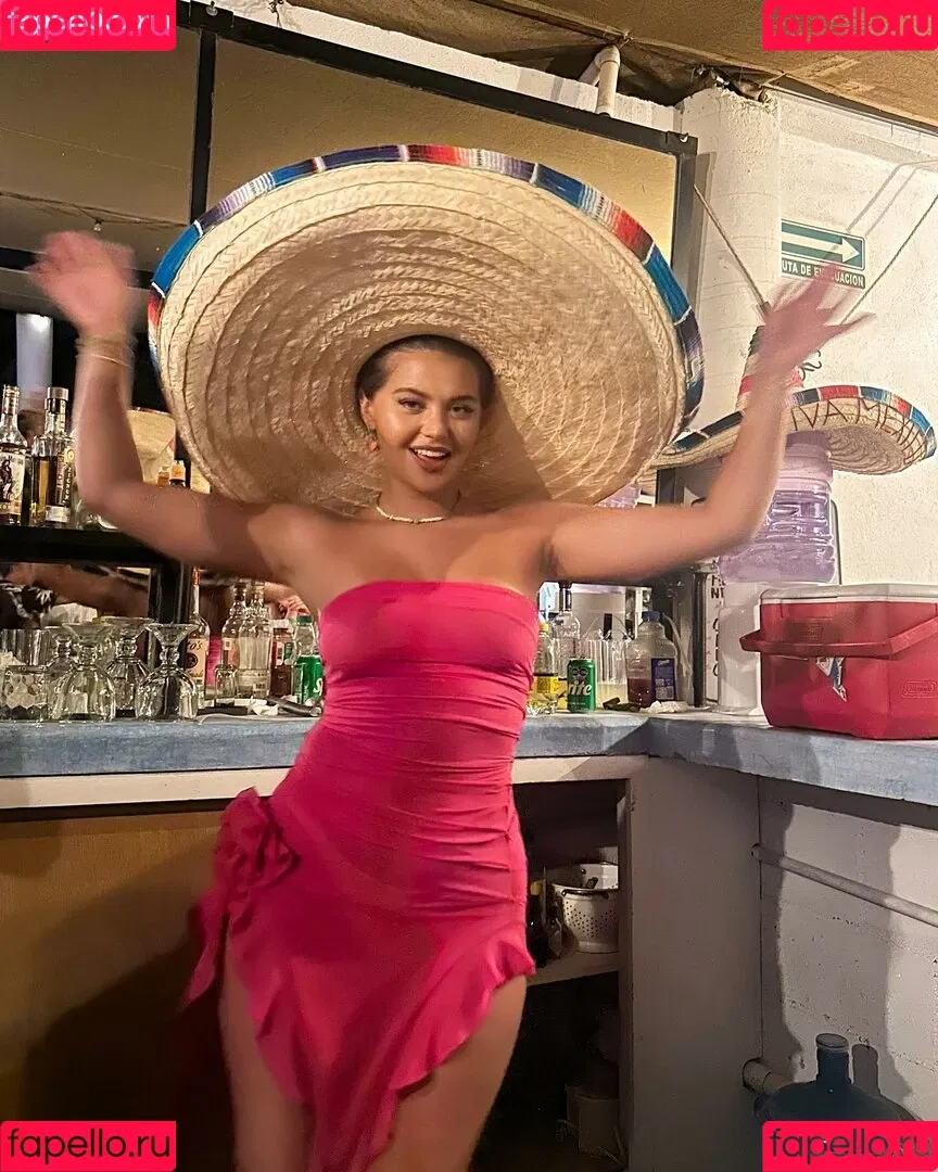 Sofia Jamora Onlyfans Photo Gallery 