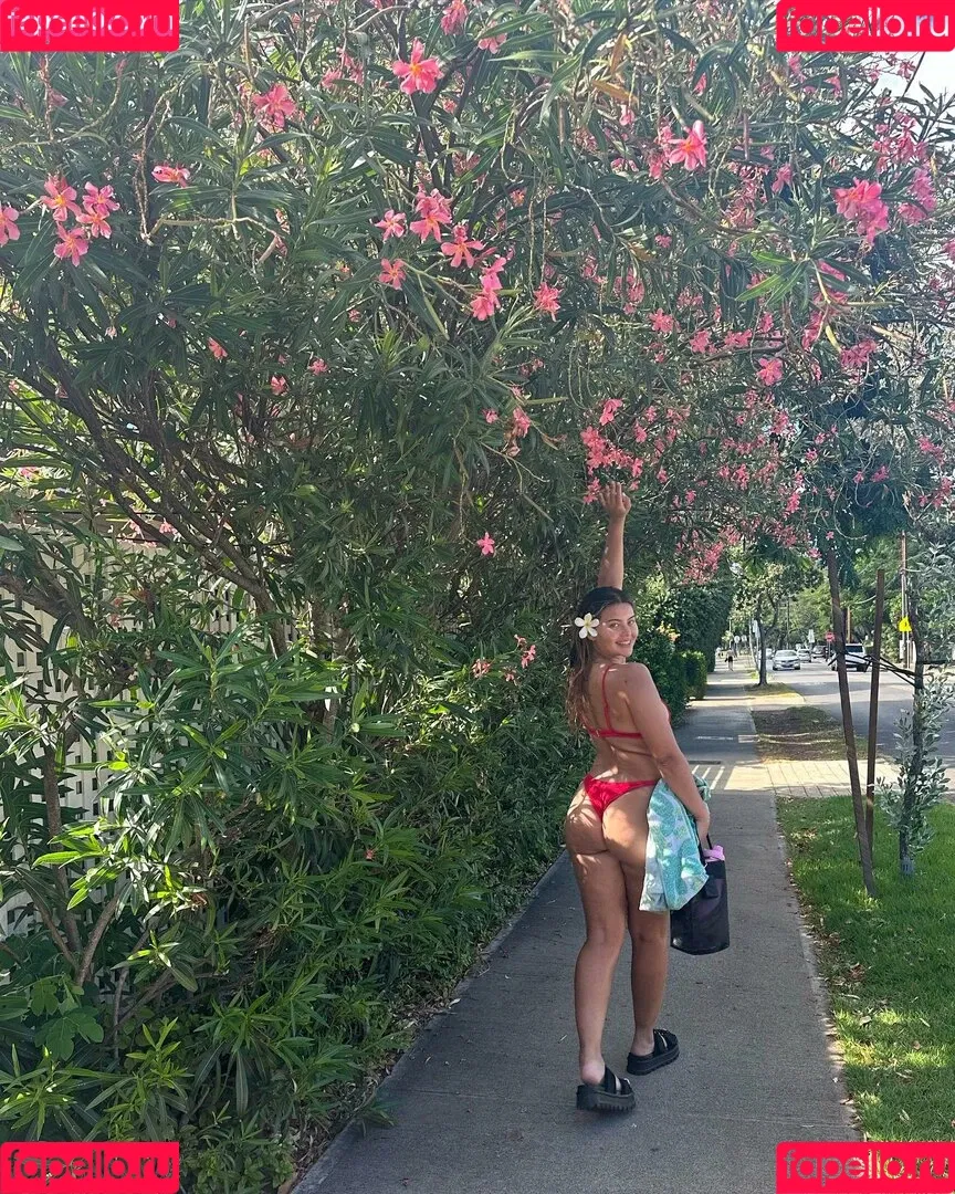 Sofia Jamora Onlyfans Photo Gallery 