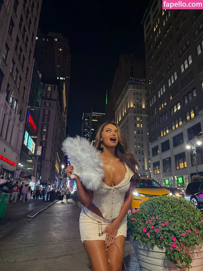 Sofia Jamora Onlyfans Photo Gallery 