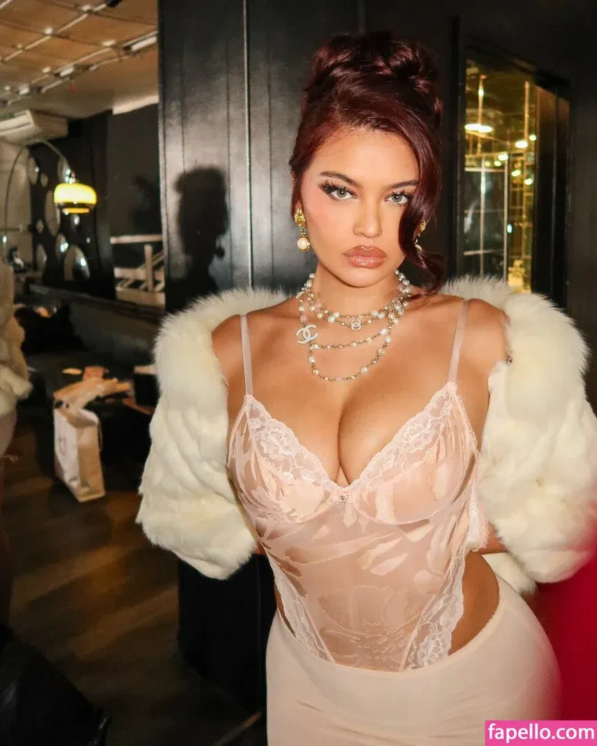 Sofia Jamora Onlyfans Photo Gallery 