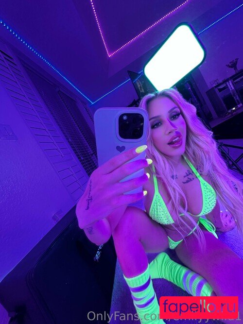 Emilyy Wild Nude Onlyfans Photo 121