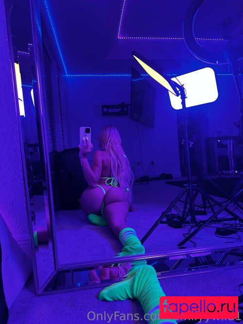 Emilyy Wild Nude Onlyfans Photo 119