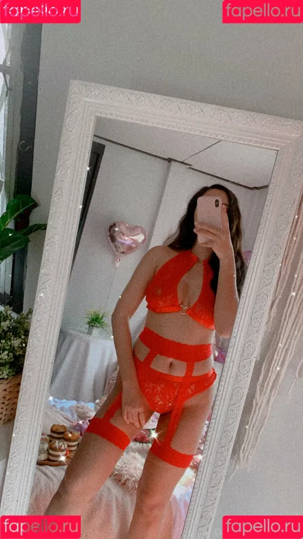 Nachpatcharawee Arjsalee Onlyfans Photo Gallery 