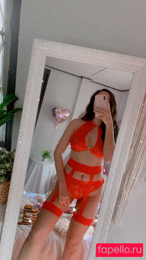 Nachpatcharawee Arjsalee Onlyfans Photo Gallery 