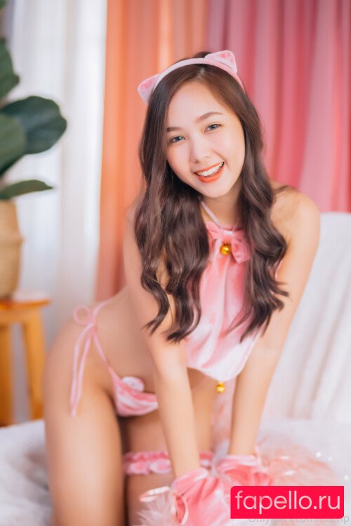 Nachpatcharawee Arjsalee Onlyfans Photo Gallery 