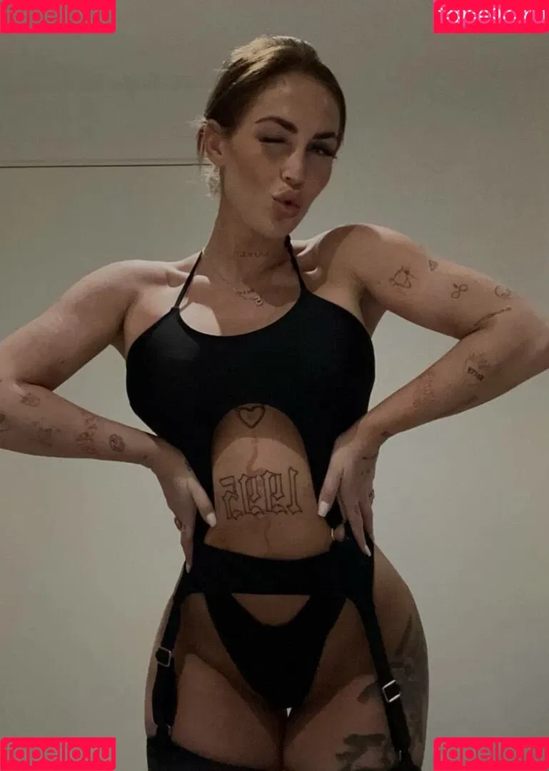 Anna Seneca Onlyfans Photo Gallery 