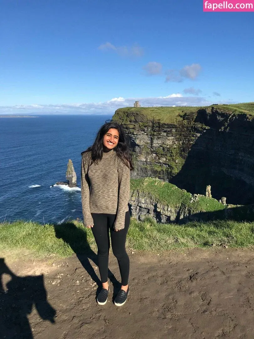 Arasha Lalani Onlyfans Photo Gallery 