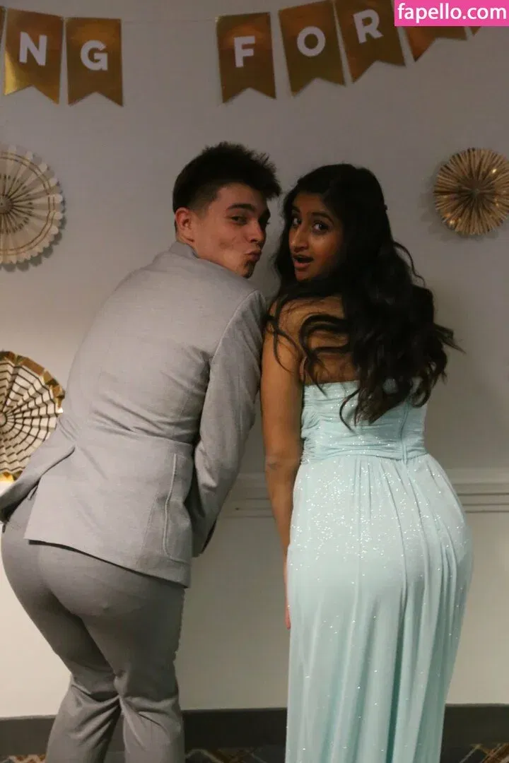 Arasha Lalani Onlyfans Photo Gallery 