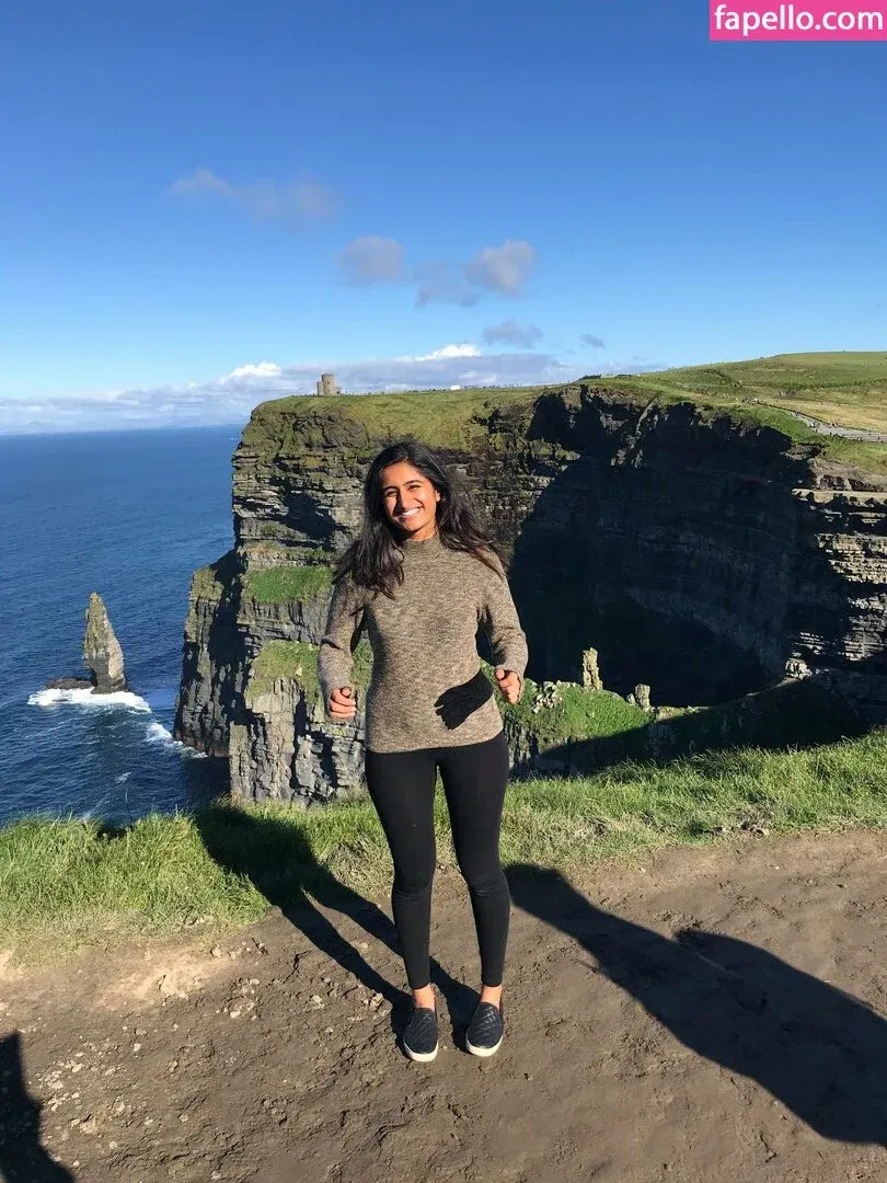 Arasha Lalani Onlyfans Photo Gallery 