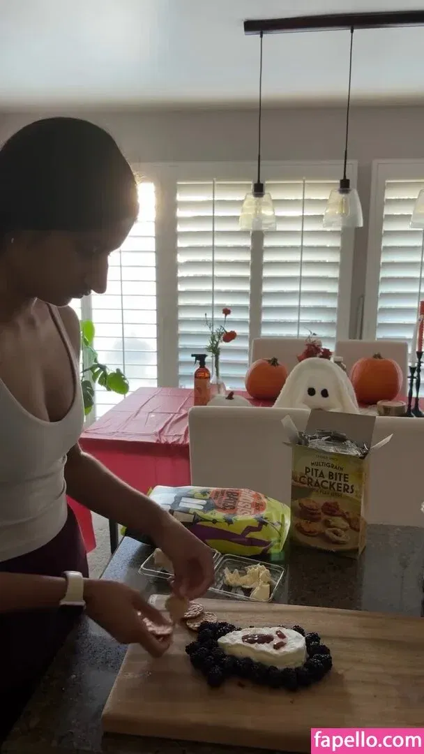 Arasha Lalani Onlyfans Photo Gallery 