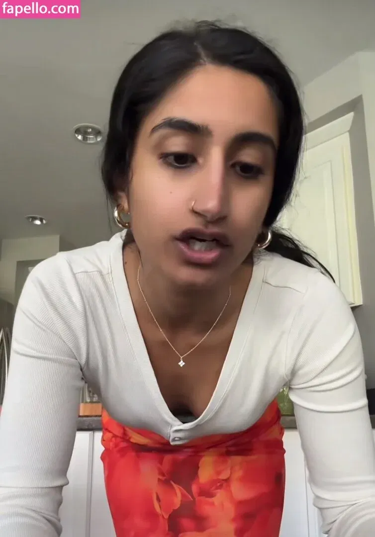 Arasha Lalani Onlyfans Photo Gallery 