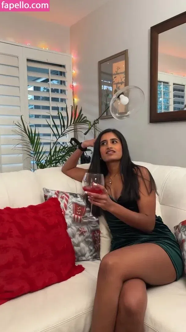 Arasha Lalani Onlyfans Photo Gallery 