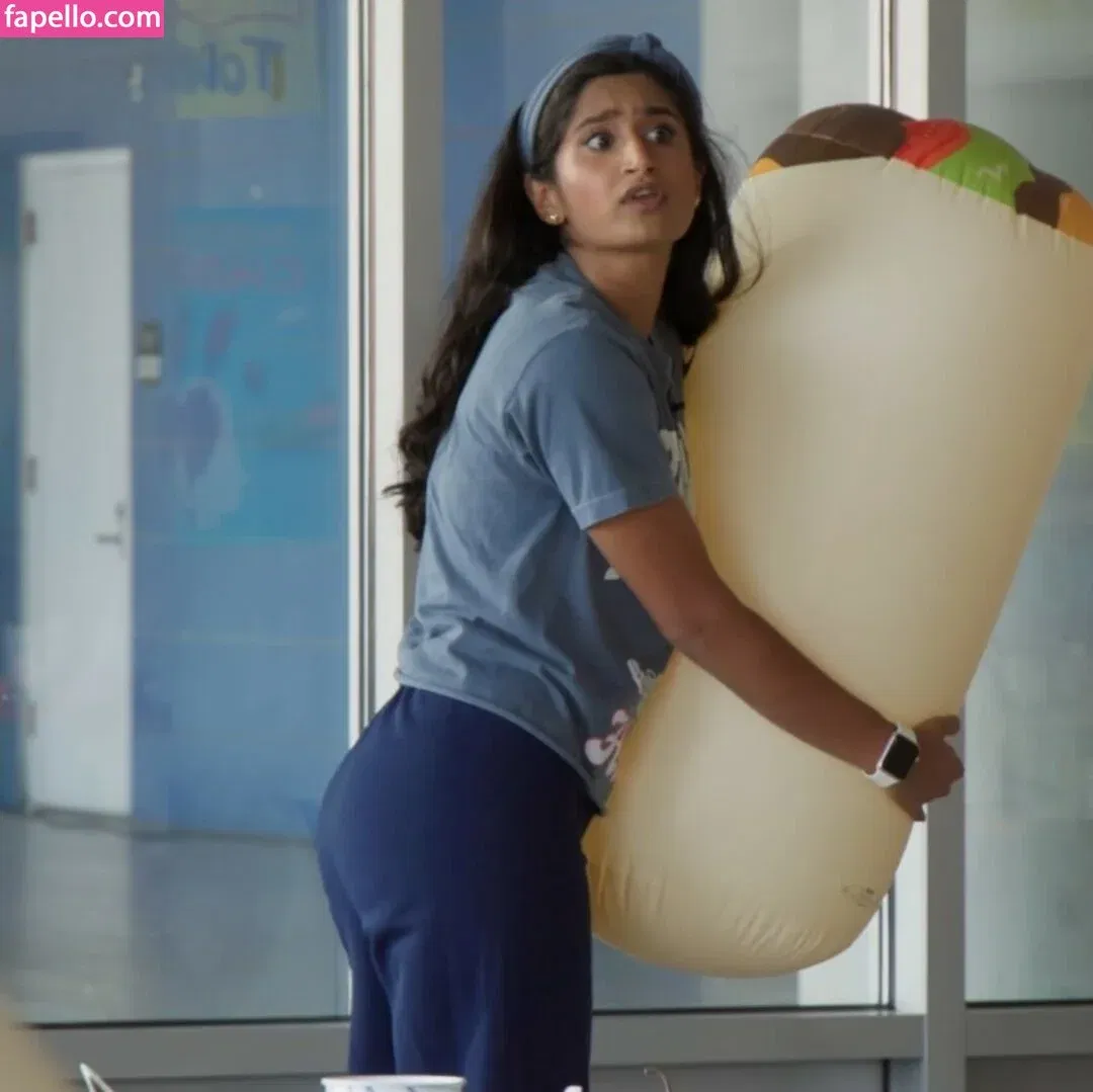 Arasha Lalani Onlyfans Photo Gallery 