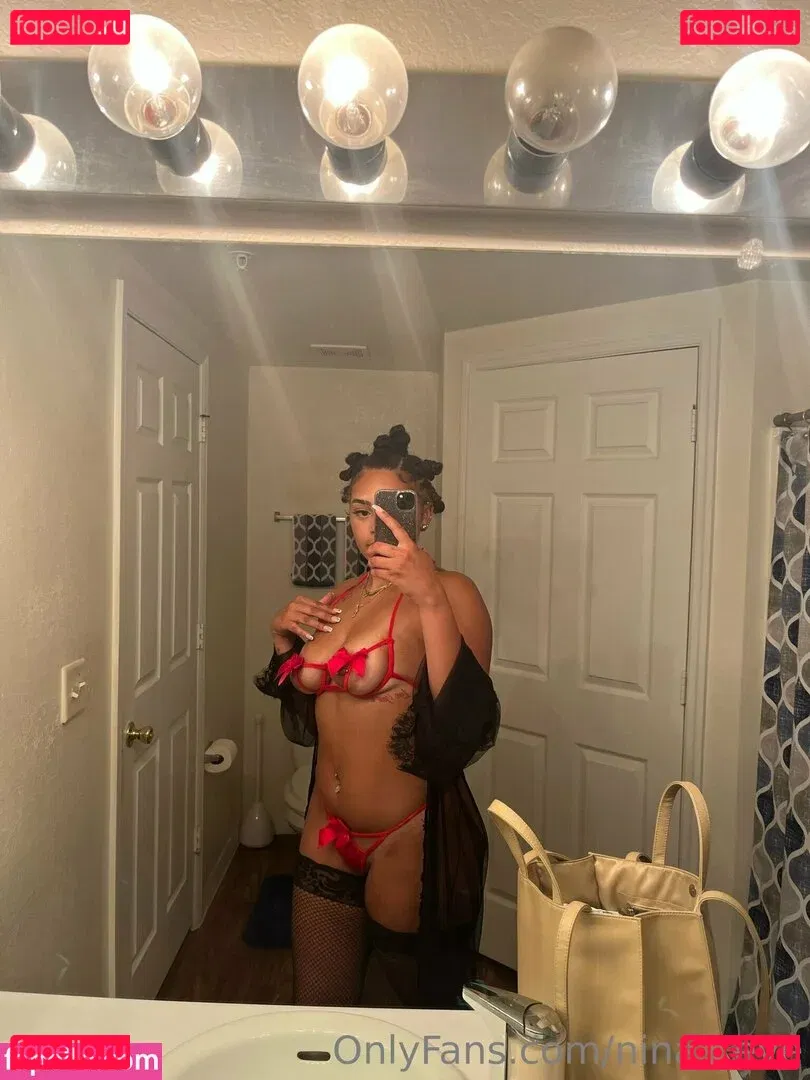 ninaa.eve Onlyfans Photo Gallery 